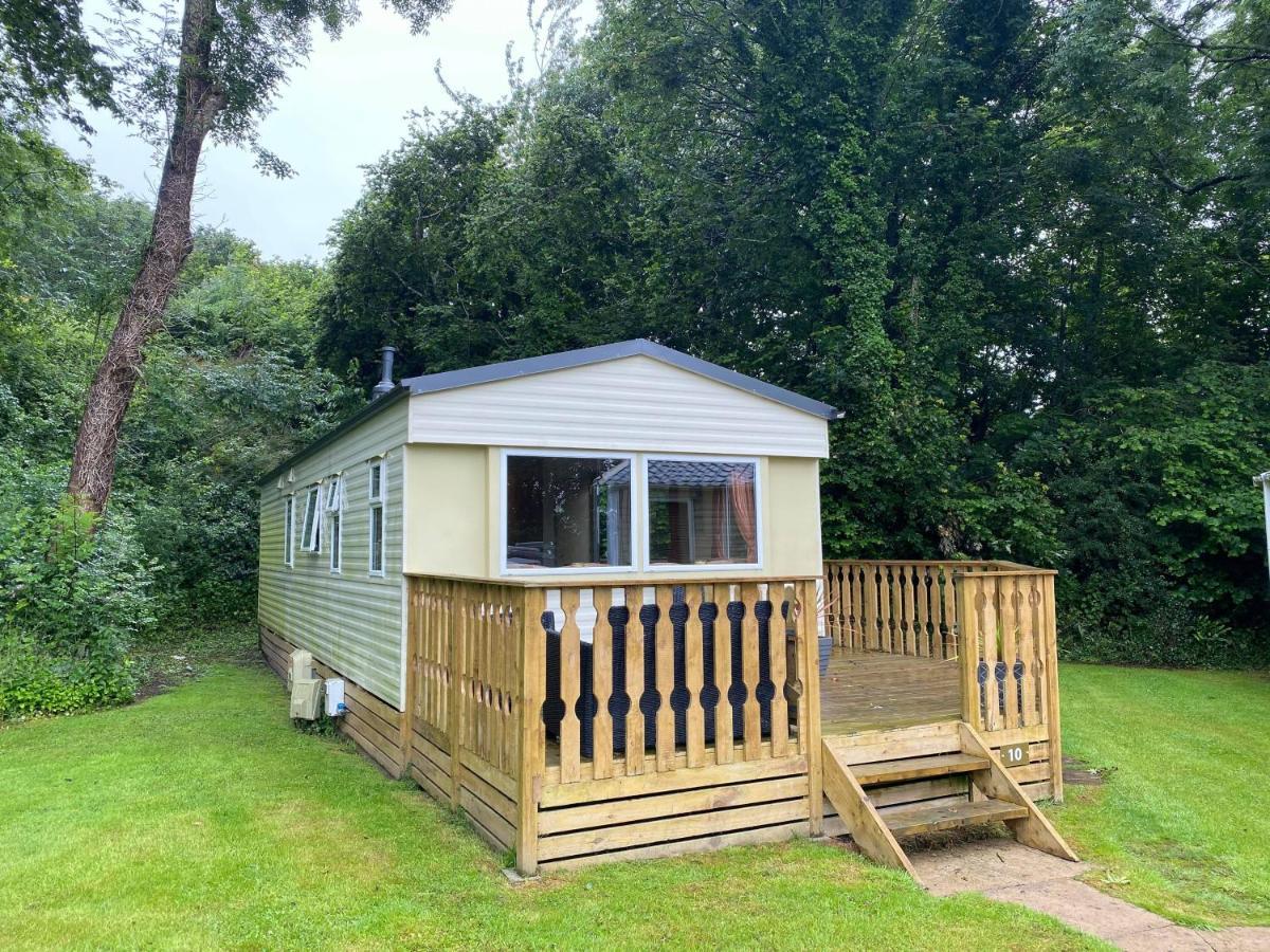Gold 10 - Cornish Coastal Retreats *