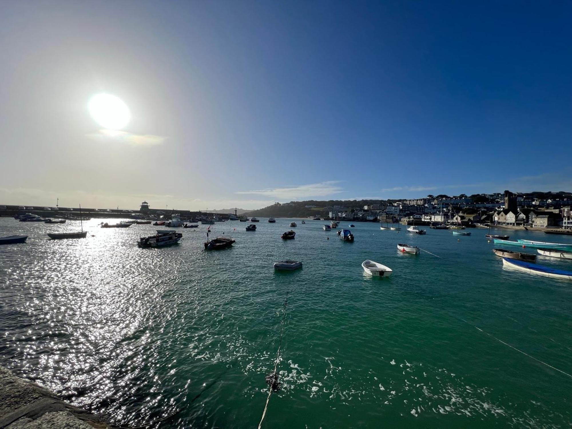 Gold 10 - Cornish Coastal Retreats Apartment
